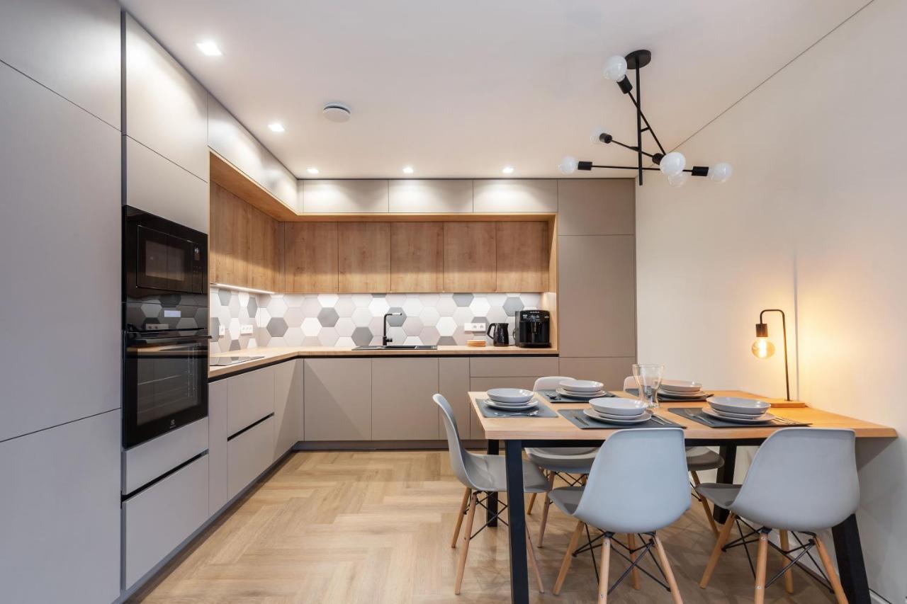 3 Bedroom Apart/24H Self Check In/Free Parking/Up To 6 People/ Вильнюс Экстерьер фото