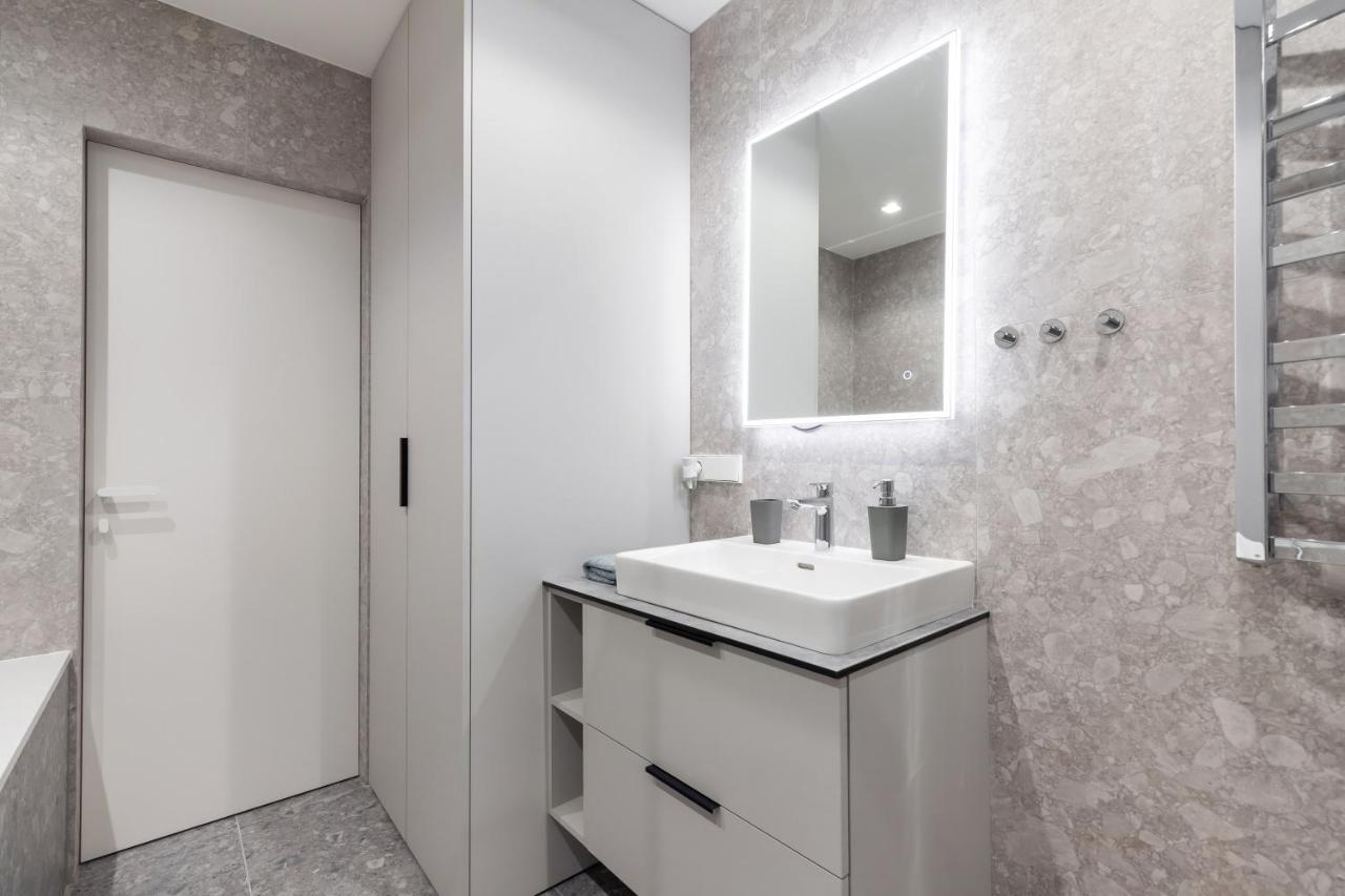 3 Bedroom Apart/24H Self Check In/Free Parking/Up To 6 People/ Вильнюс Экстерьер фото