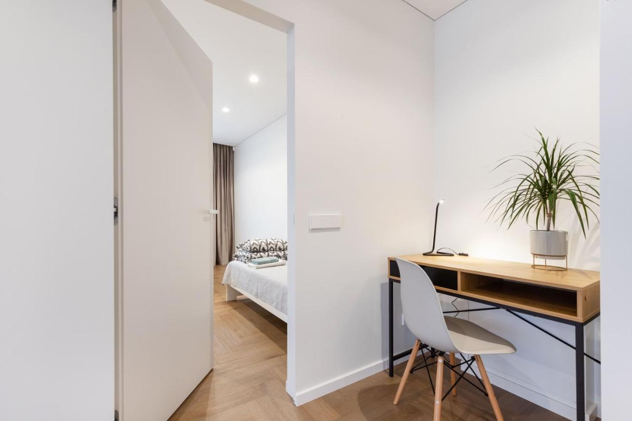 3 Bedroom Apart/24H Self Check In/Free Parking/Up To 6 People/ Вильнюс Экстерьер фото
